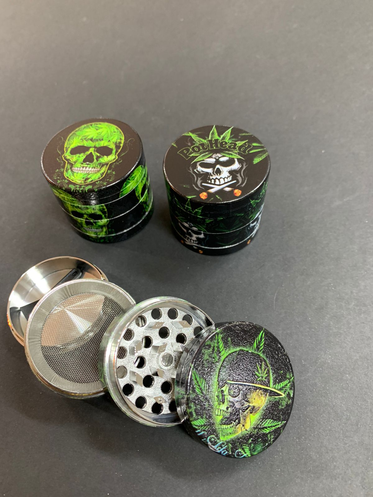 Moledor Metálico 4 Piezas Calavera